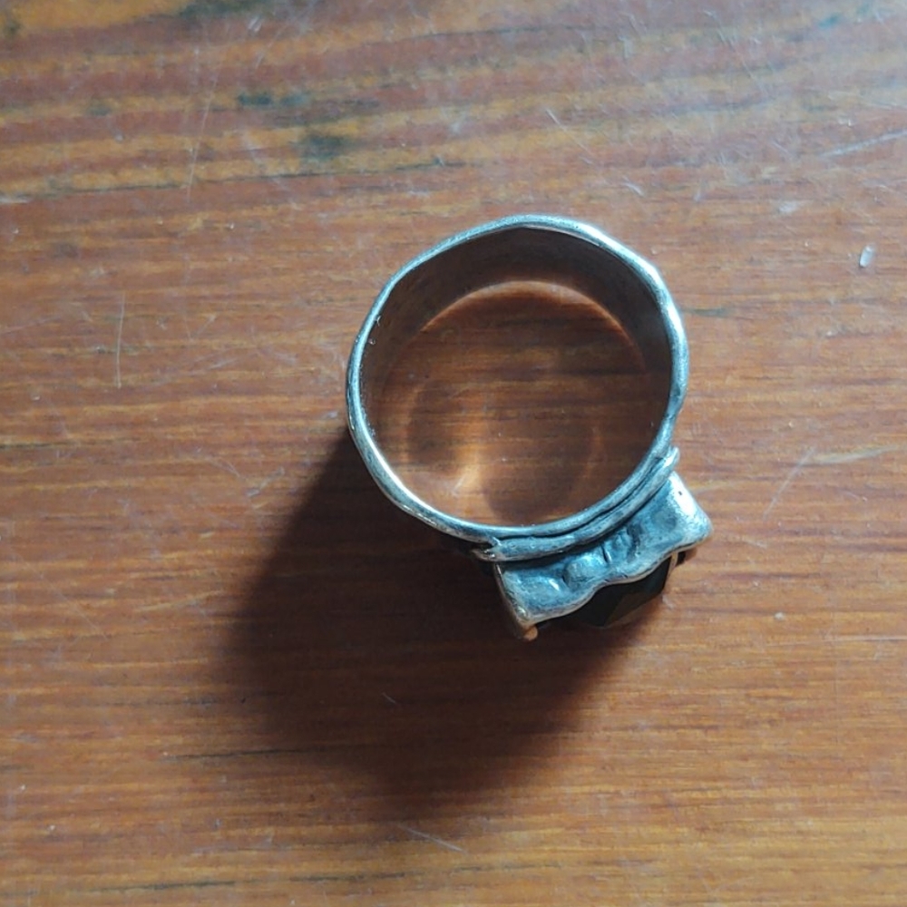 Ring - Picture 2 of 4